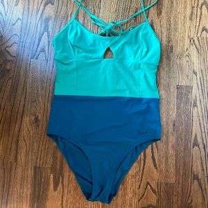 Summersalt Swandive Swimsuit sz12.